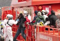Guarda costeira espanhola resgata 516 imigrantes nas Ilhas Canárias