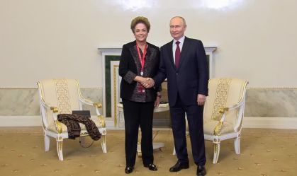 Vladimir Putin se encontra com Dilma Rousseff em São Petersburgo