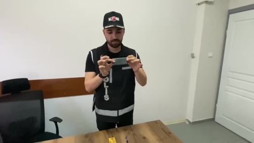 Estudante da Turquia é preso por tentar usar inteligência artificial durante prova