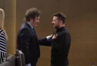 Milei se reúne com Zelensky em bilateral da Cúpula da Paz para Ucrânia na Suíça