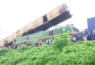 Acidente de trem causa oito mortes na Índia
