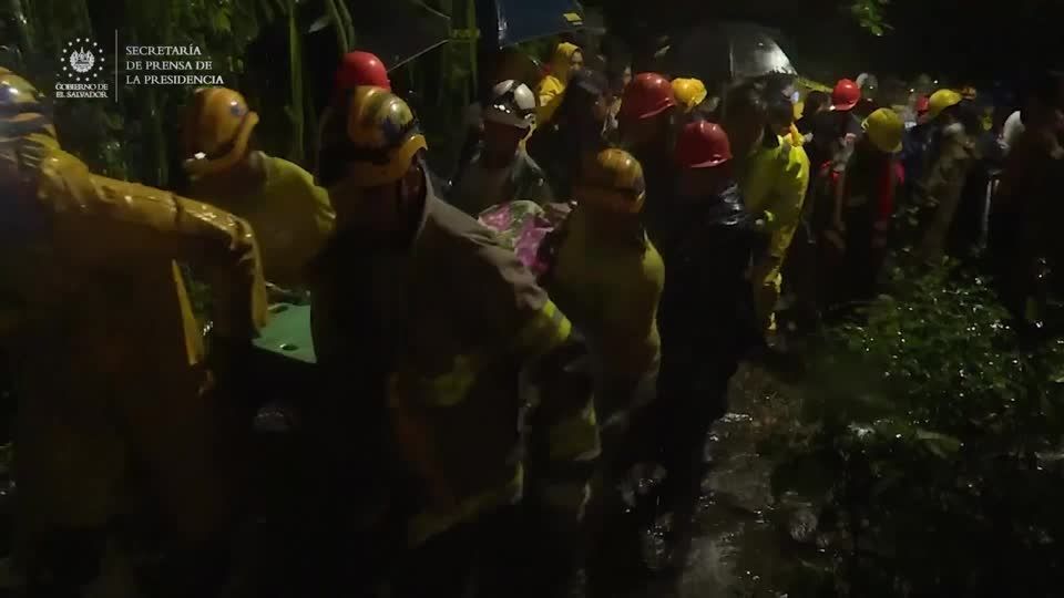Two minors die in landslide, death toll of torrential rains reaches 19 in El Salvador