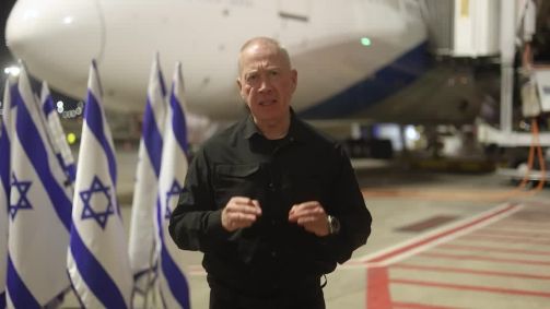 Yoav Gallant, ministro da Defesa de Israel, fala sobre visita aos EUA antes de partida neste domingo (23)