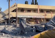 Ataque aéreo israelense atinge escola em Khan Younis, em Gaza