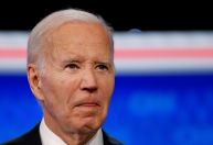 Campanha de Biden faz telefonemas às pressas para tentar acalmar doadores
