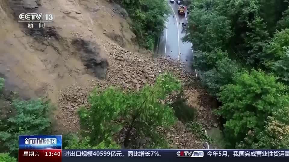 Landslides and floods as China's south gets submerged amid heavy rains