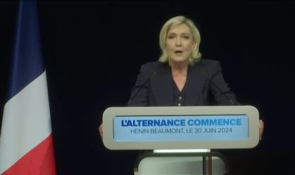 Le Pen dispara: coalizão de Macron foi "quase eliminada"