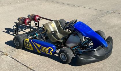 Kart mais rápido do mundo com duas turbinas a jato está à venda na internet