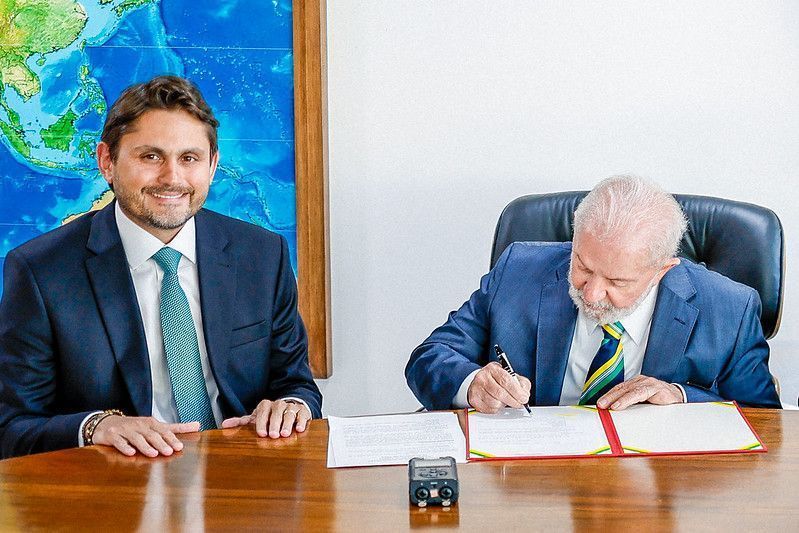 O ministro das Comunicações, Juscelino Filho, e o presidente Luiz Inácio Lula da Silva (PT)
