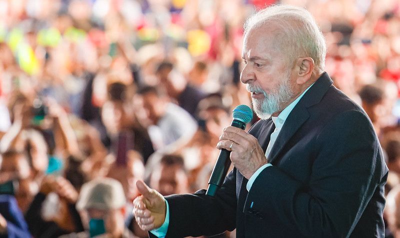 Presidente da República, Luiz Inácio Lula da Silva, durante a cerimônia de liberação das vias marginais no trevo de Bonsucesso e inauguração do trevo da Jacu-Pêssego, na Rodovia Presidente Dutra. Guarulhos - SP