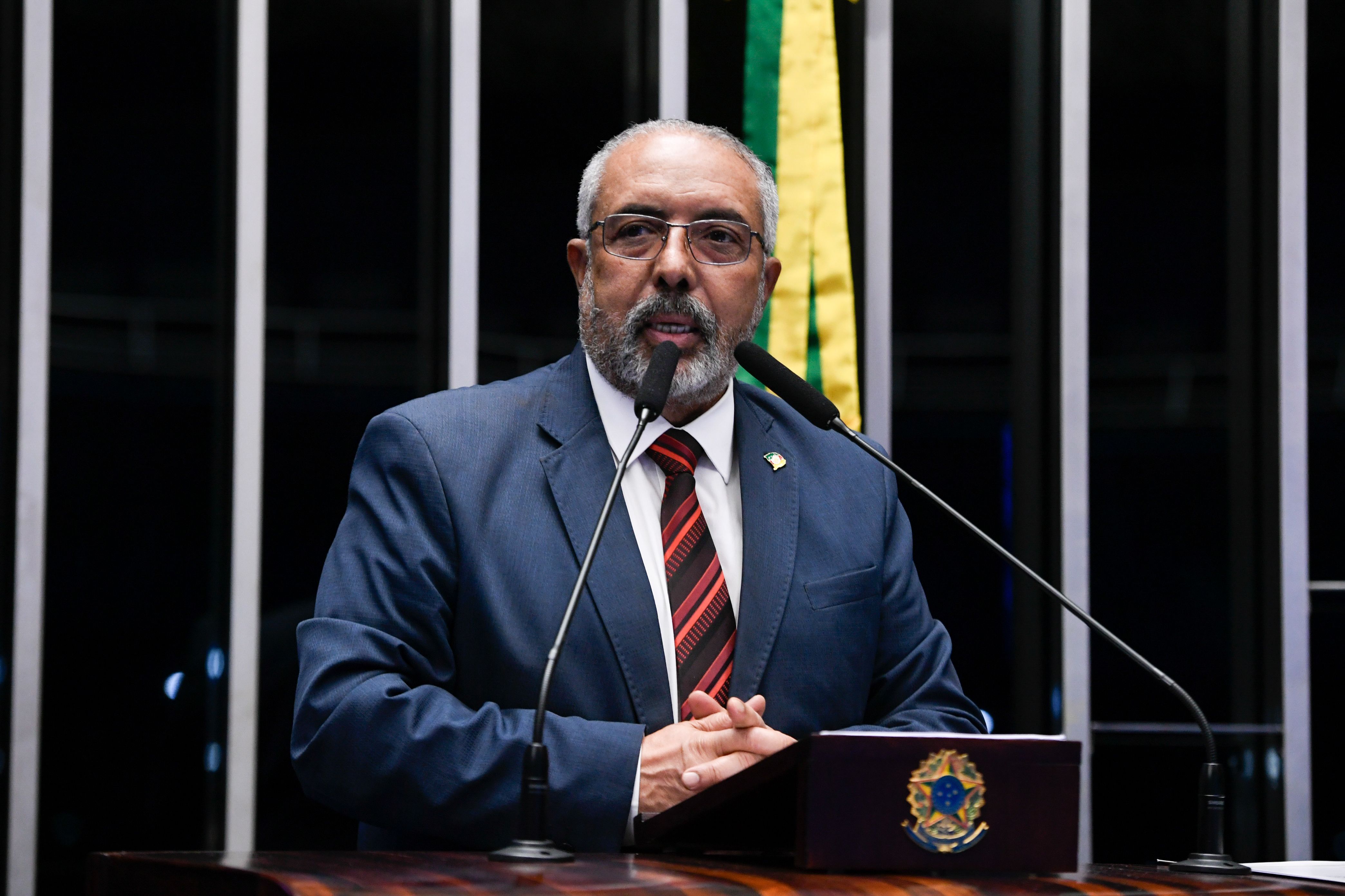 O senador Paulo Paim (PT-RS)