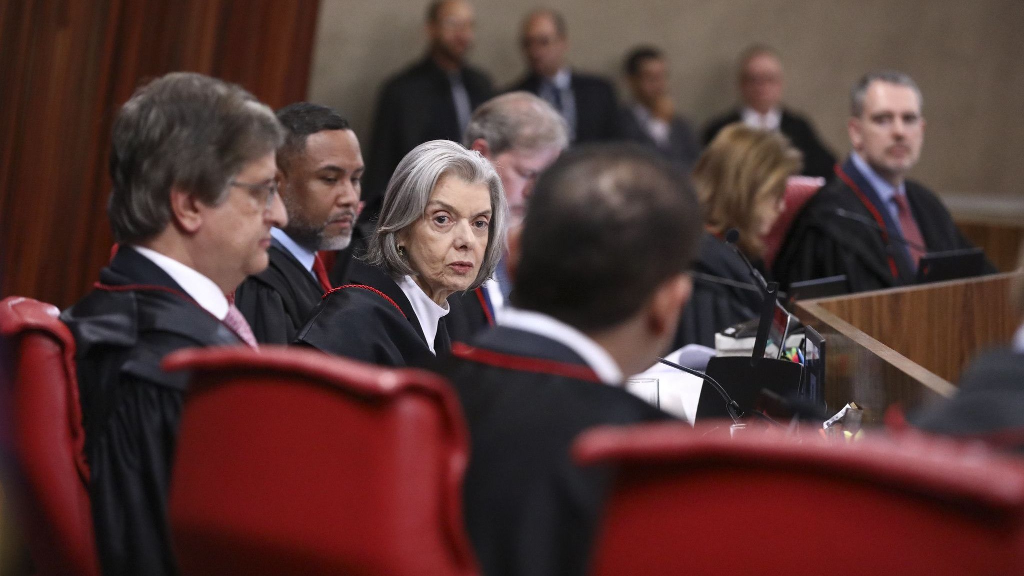 Cármen Lúcia em sessão do Tribunal Superior Eleitoral (TSE), em Brasília, 4 de junho de 2024