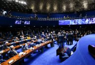 Visita íntima em presídios com criança acompanhante poderá ser proibida; entenda