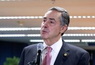 Barroso pede desculpas a Maria da Penha em nome do Estado brasileiro