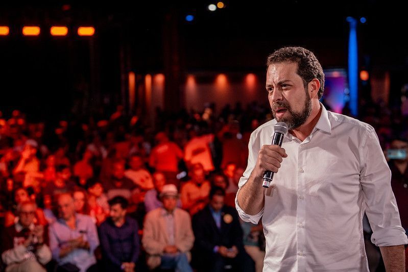 O deputado federal Guilherme Boulos (PSOL), pré-candidato a prefeito de São Paulo