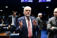 Jaques Wagner diz que Lula vai tomar decisão sobre Juscelino