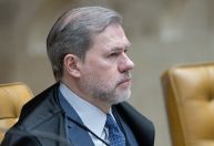 Toffoli leva revisão da vida toda ao plenário físico e adia julgamento