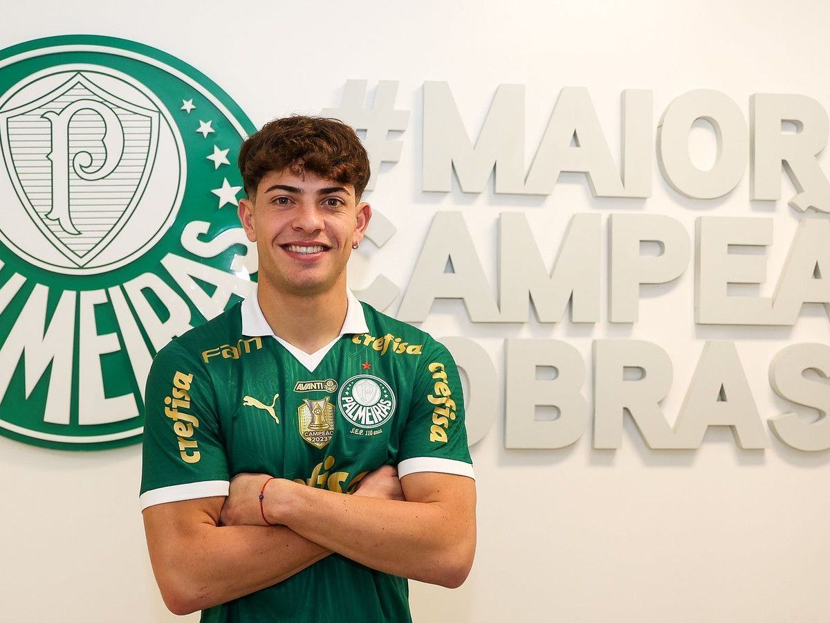 Imagem ilustrativa sobre Palmeiras aceita proposta de R$ 118 milhões por Agustín Giay após lateral aconselhar Neymar a não arriscar
