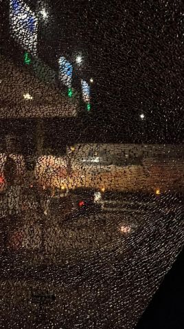Ônibus do Santos é atacado após nova derrota na Série B / Reprodução
