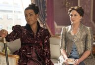"Bridgerton": entenda cena que revela passado de Lady Danbury