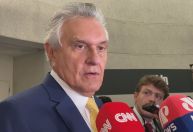 Brasil não pode viver “situação híbrida” entre presidencialismo e parlamentarismo, diz Caiado