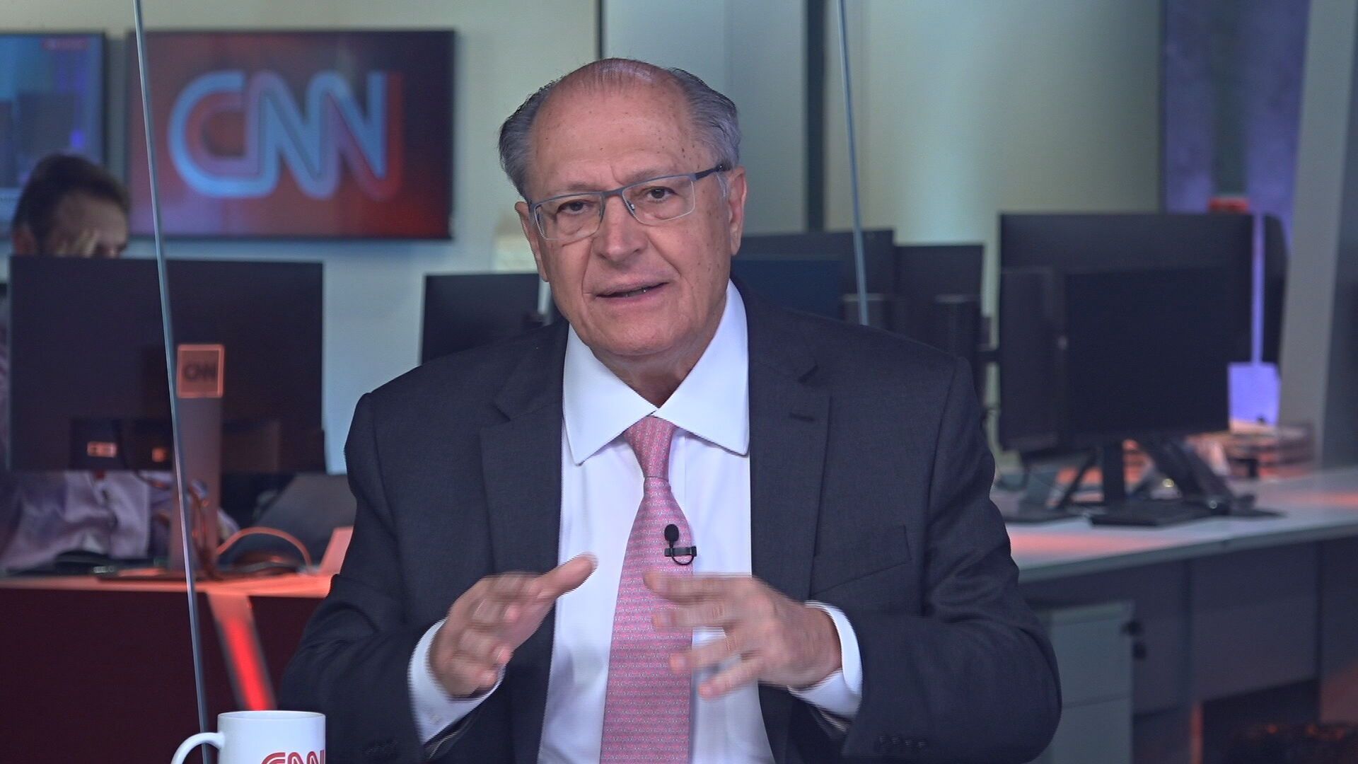 O vice-presidente da República e ministro de Estado, Geraldo Alckmin, em entrevista à CNN