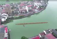 Barco-dragão de 100 metros quebra recorde mundial na China; veja vídeo
