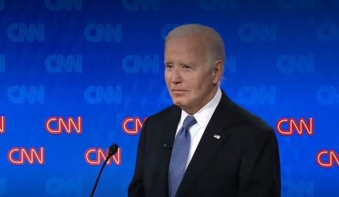 Joe Biden durante debate da CNN