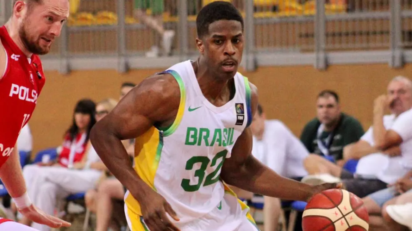 Brasil enfrenta a Croácia em amistoso de Basquete, em Opajita