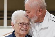 Luiza Erundina recebe visita de Lula, Janja e Alexandre Padilha no hospital
