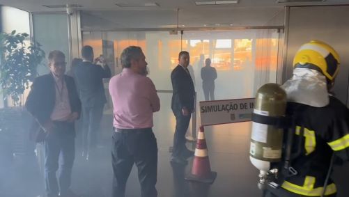 Simulado de incêndio no prédio do Congresso Nacional, em Brasília