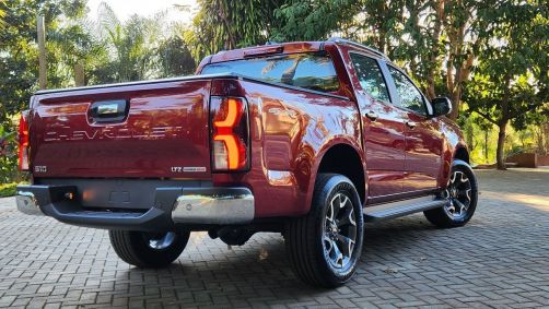 Chevrolet S10 LTZ 2025: novo visual e mais tecnologia