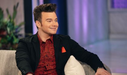 Ator de "Glee" foi aconselhado a não se assumir gay no começo da carreira