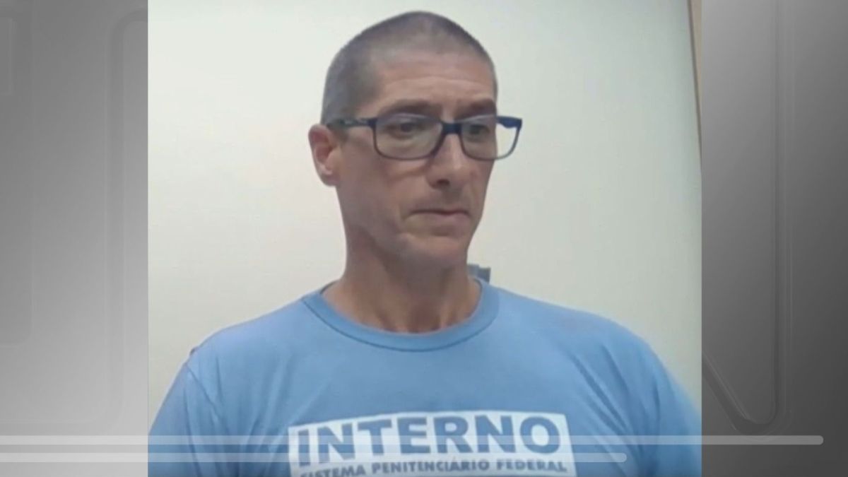 Ronnie Lessa: Juiz determina cumprimento imediato da transferência de ex-PM  para Tremembé | CNN Brasil