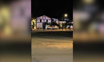 Vídeo: ”Quer mais?”, diz PM ao disparar balas de borracha contra paciente em ambulância