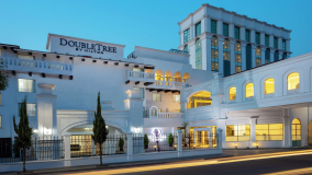 O Double Tree by Hilton Tolouca fica próximo à capital mexicana.