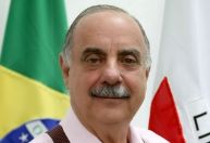 Internado com insuficiência respiratória, Fuad Noman tem melhora, diz boletim