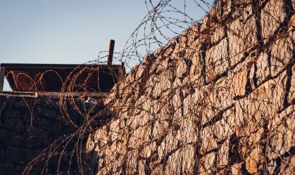 Israel reprime detentos que comemoraram ataques do Irã ao país