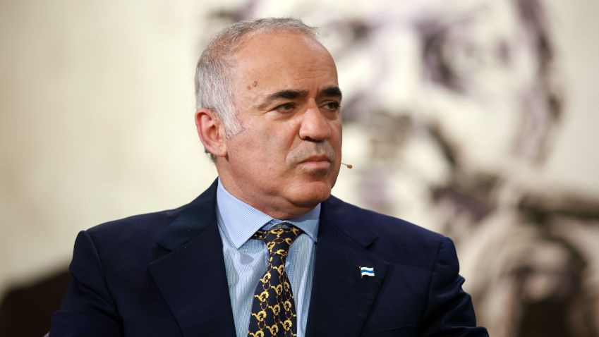 Kasparov deixou a Rússia há mais de uma década com medo de perseguição • Johannes Simon/Getty Images