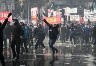 Governo Milei: “Terroristas” tentaram “golpe de Estado” em meio a protestos contra reformas