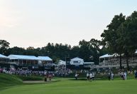 Protestos climáticos interrompem jogo no último buraco de campeonato de golfe