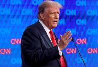 Trump desafia Biden para debate nesta semana, sem moderadores