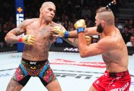 UFC: Alex Poatan nocauteia Prochazka e mantém cinturão dos meio-pesados