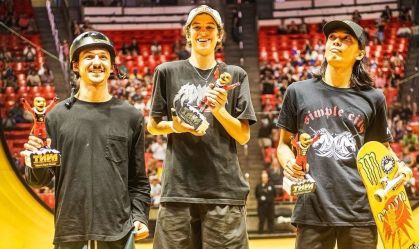 Gui (centro) Khury Vence Tony Hawk Vert Alert
