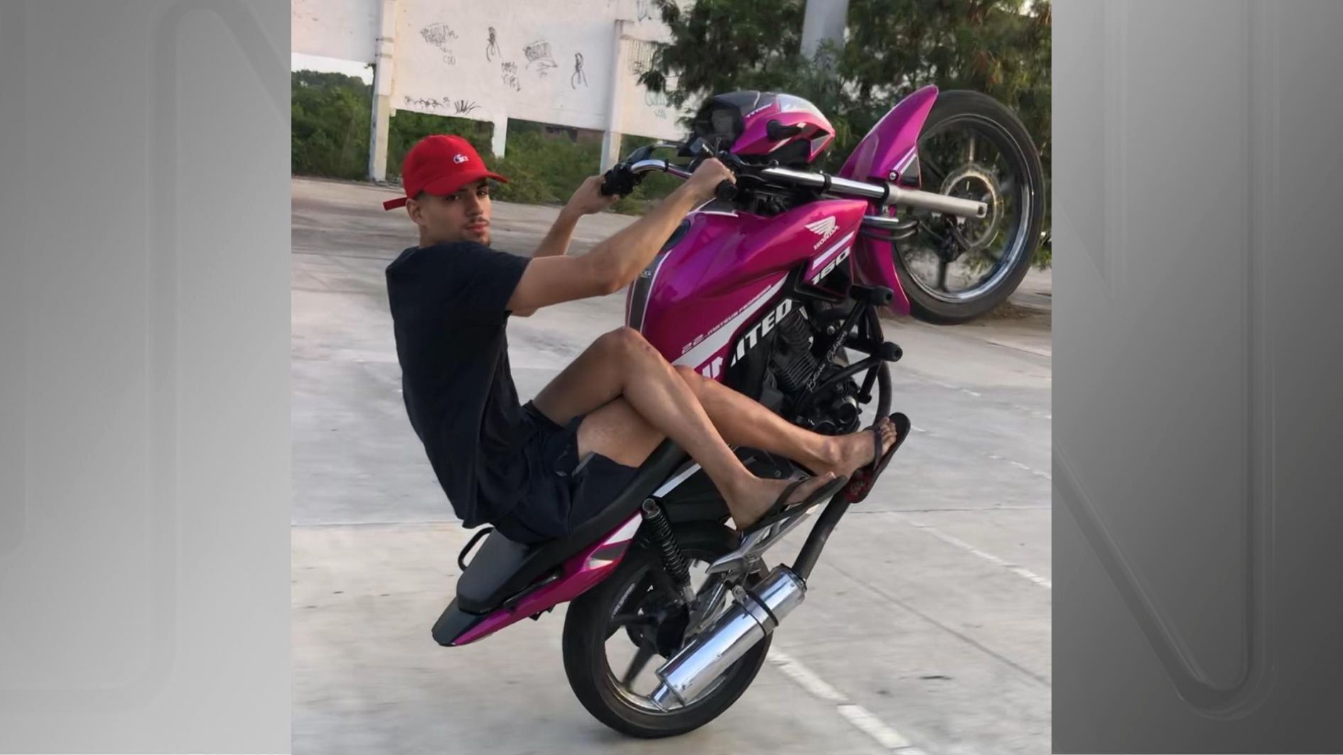 Influenciador conhecido como Mateus Doido foi atingido por tiro durante operação da PM no Rio de Janeiro