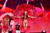 Isabelle Nogueira mostra treinos e ensaios para o Festival de Parintins