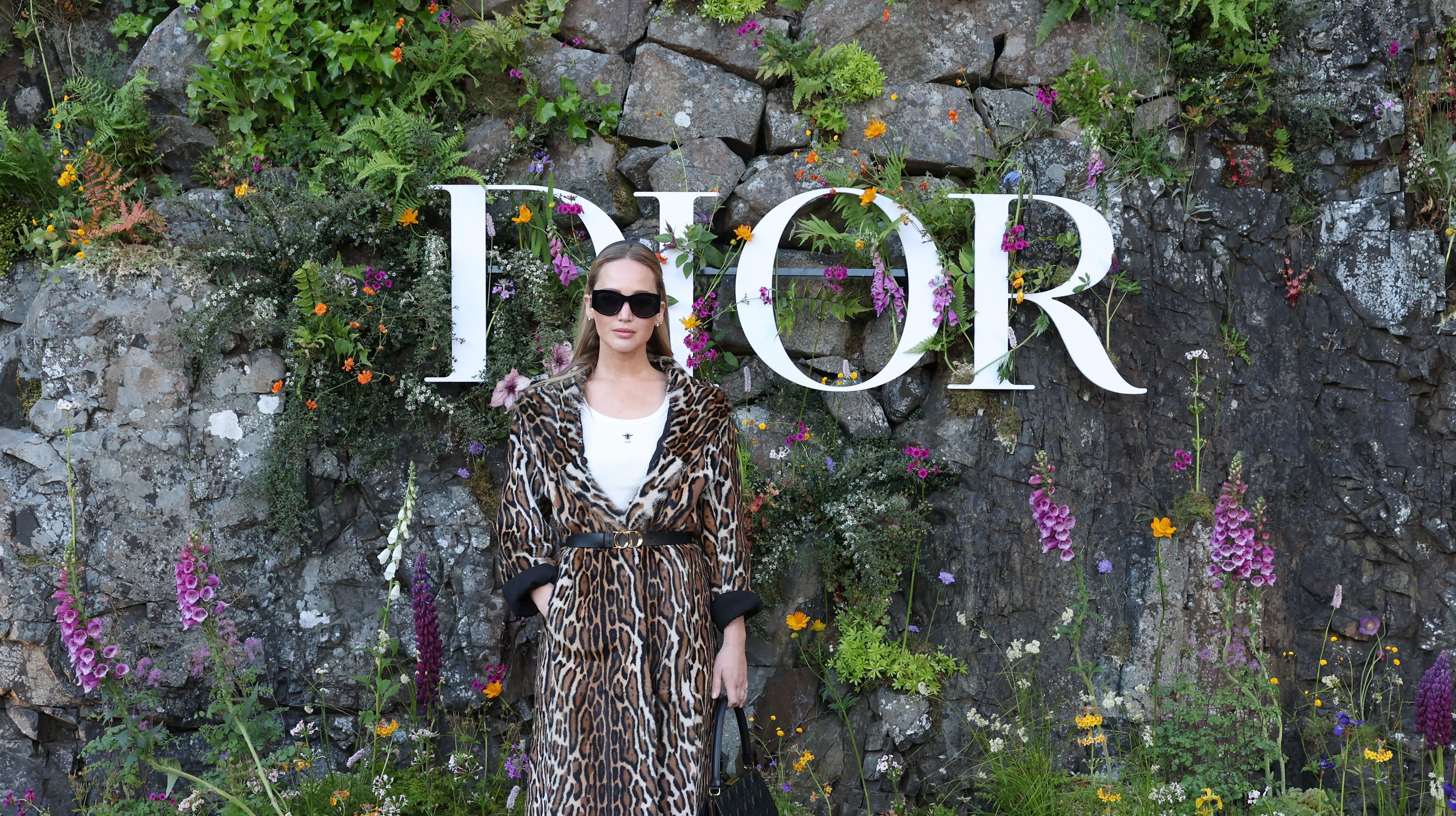 Jennifer Lawrence está grávida do segundo filho • Pascal Le Segretain/Getty Images for Christian Dior