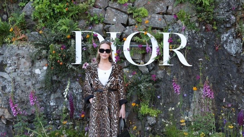 Jennifer Lawrence está grávida do segundo filho • Pascal Le Segretain/Getty Images for Christian Dior