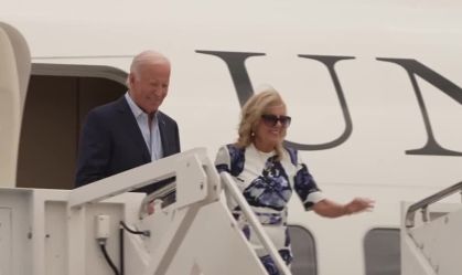 Biden inicia campanha de arrecadação de fundos e diz que lutará "mais forte"