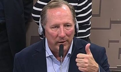 John Textor durante a CPI das apostas